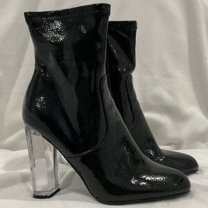EUC Steve Madden Eminent Black Patent Lucite Heel Boot- Size 5.5